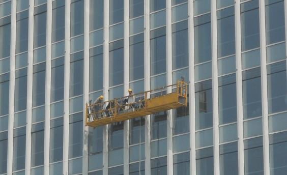 ͬɫĻǽ��������